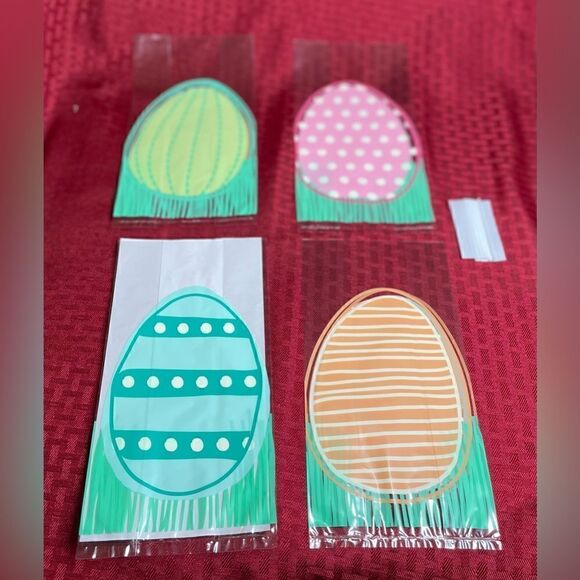 30+ NEW Adorable Easter Treat Cellophane Bags with Ties NWOT - Picture 11 of 12